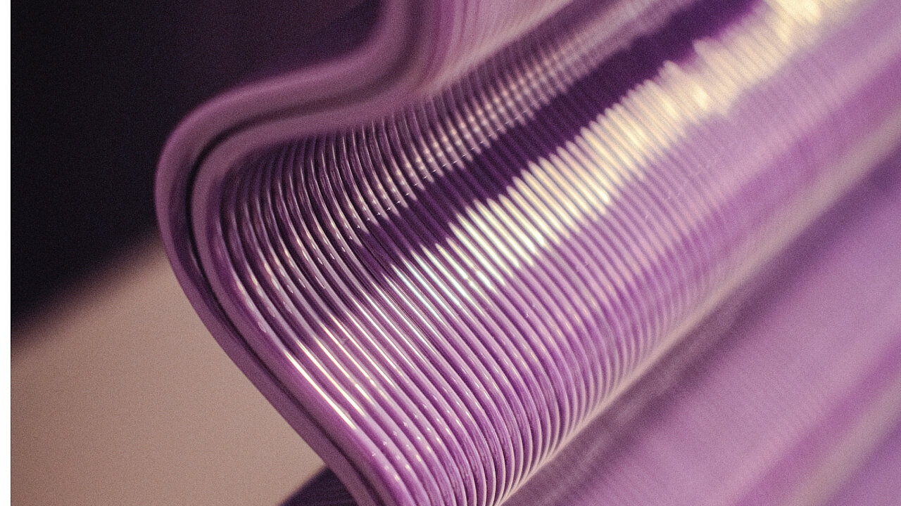 materiale in 3d viola